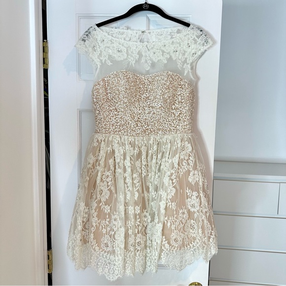 Sherri Hill Ivory mini sequin lace cocktail dress size 2 dress style #2957 - Picture 3 of 10